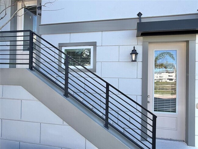 Building Photo - 8200 Elion St