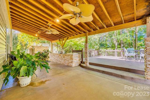 Building Photo - 1045 Lilly Pond Dr