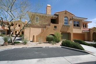Building Photo - 820 Canterra St