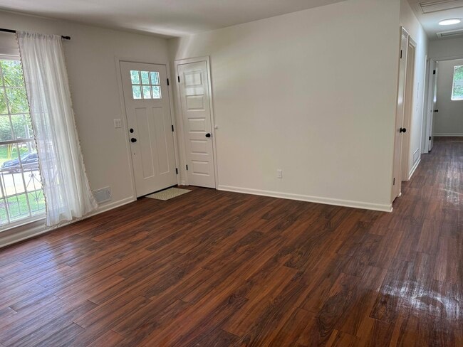 Living Rm view from kitchen - 4277 Citizen Cir