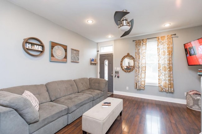 Foto del edificio - 2658 Edgemont St