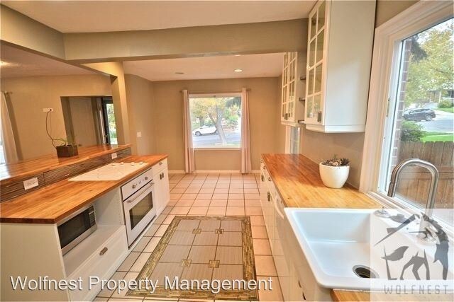 Building Photo - 5 br, 2 bath House - 1340 East Sherman Avenue