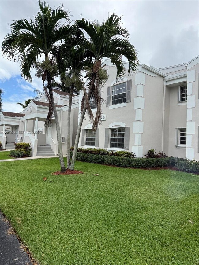 Foto del edificio - 2260 SE 27th Dr