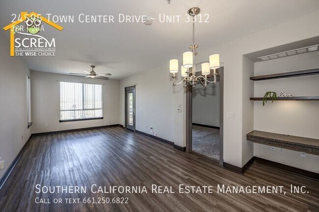 Foto del edificio - 24595 Town Center Dr