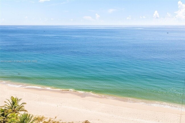 Foto del edificio - 3200 N Ocean Blvd