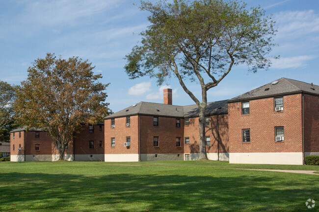 Foto del edificio - Bay Shore Manor