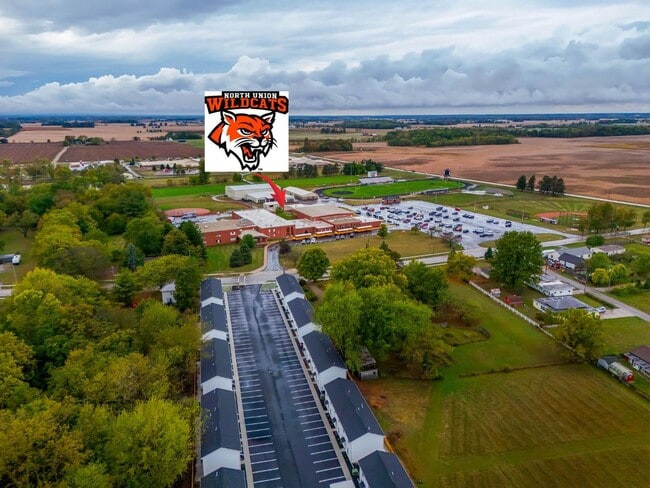 Building Photo - 382 N Franklin St