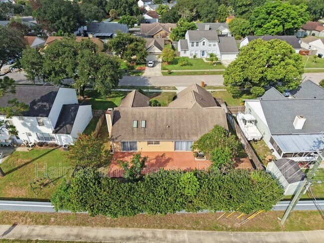 Foto del edificio - 4645 Saddle Creek Pl