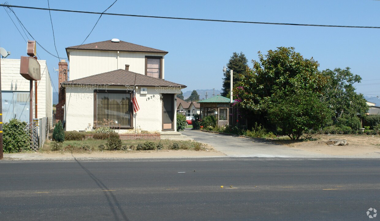 Foto principal - 1920 Freedom Blvd