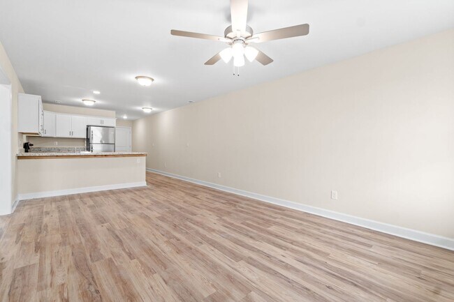 Foto del edificio - Like New Unit in Guthrie, KY