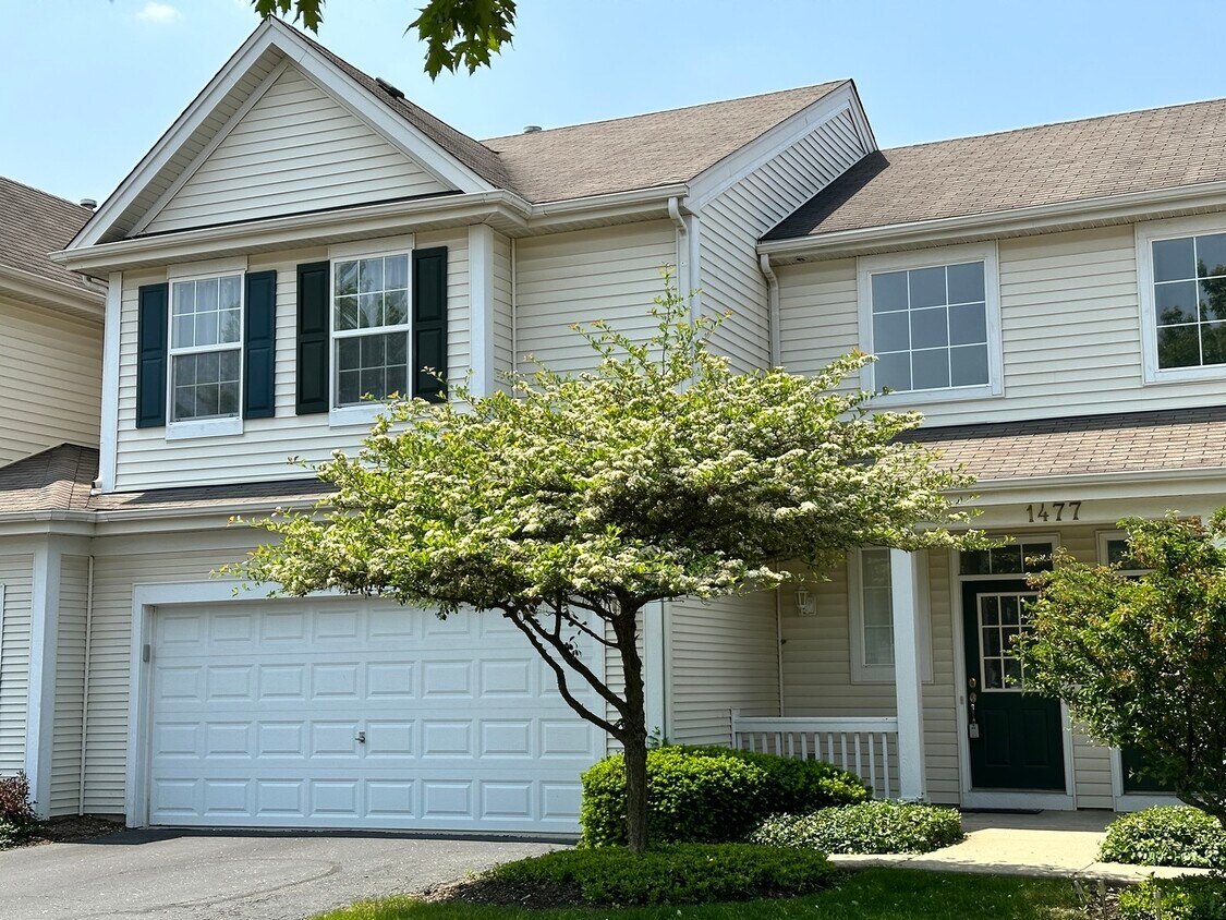 Primary Photo - 1477 Legacy Dr