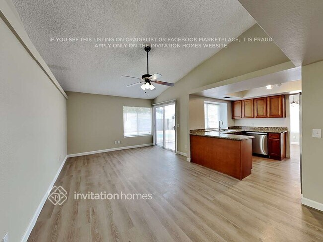 Foto del edificio - 1430 E Sheffield Ave