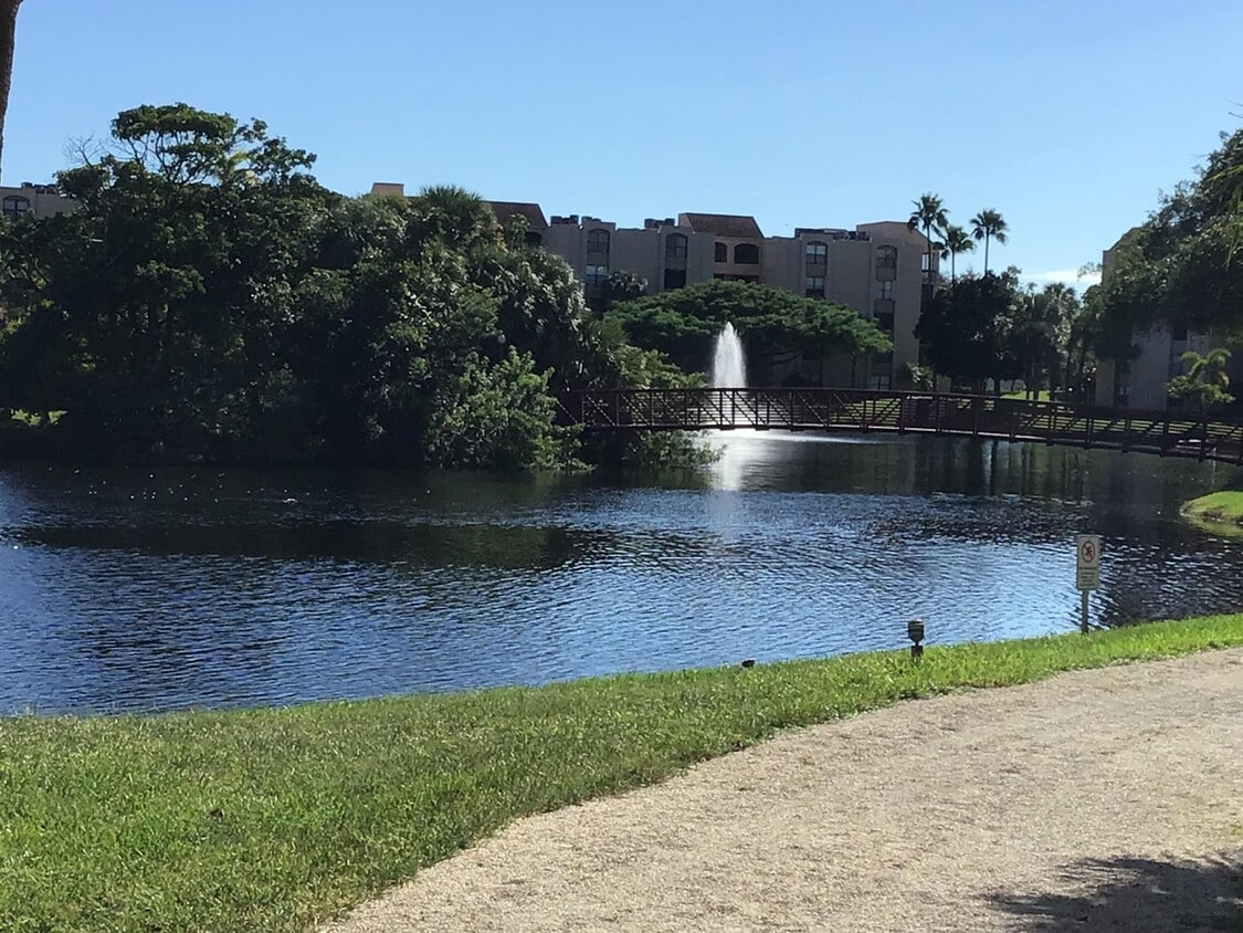 Foto principal - 750 Egret Cir