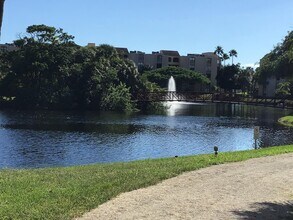 Building Photo - 750 Egret Cir Building Photo - 750 Egret Cir