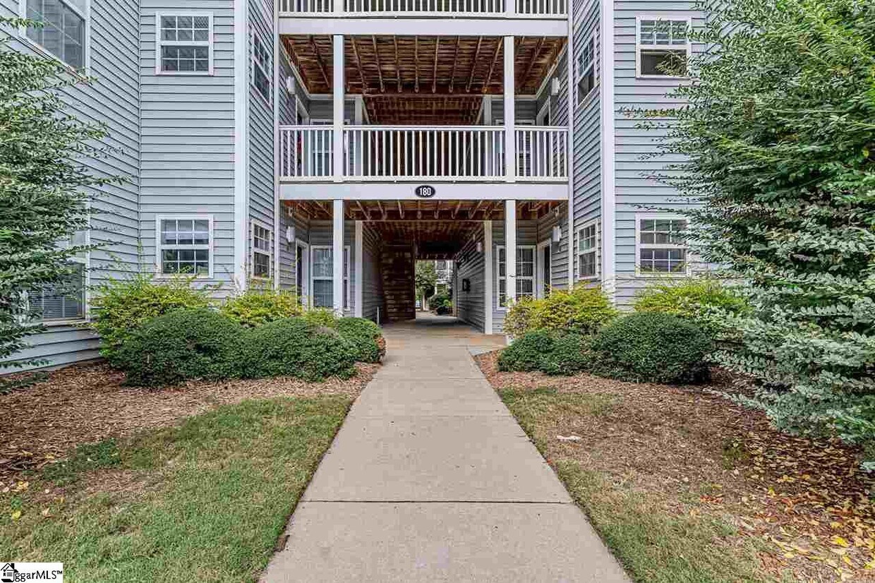 Primary Photo - 180 University Village Dr