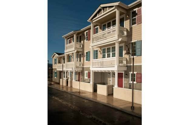 Building Photo - 643 Turnbuckle Dr