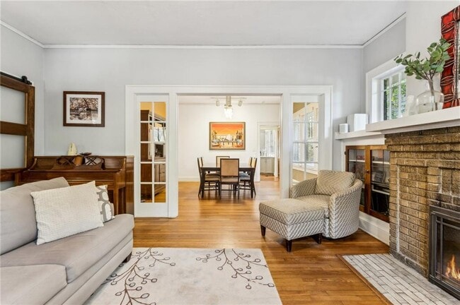 Foto del edificio - 901 Adair Ave NE