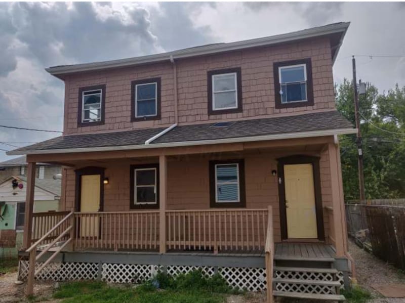 Primary Photo - 43 1/2 Rodgers Ave