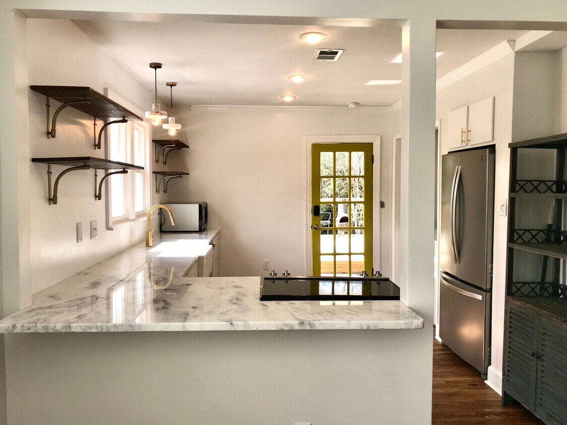 Foto principal - 1520 Riverside Dr