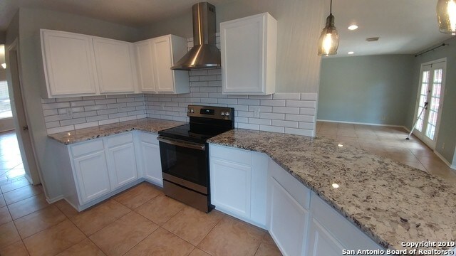 Building Photo - 10534 Bluestone Creek