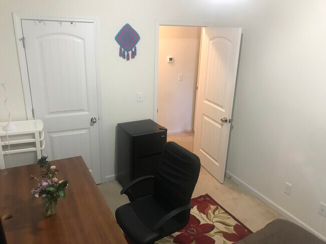 Foto del edificio - 748 Maypearl Ln