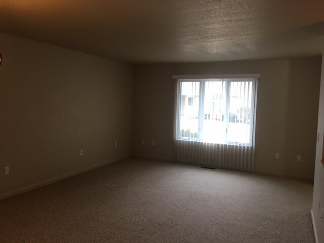 Foto del edificio - 5213 Creekside Dr