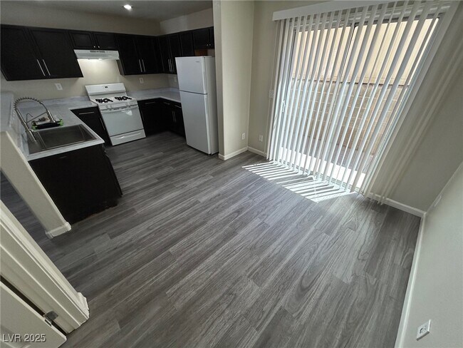 Foto del edificio - 1630 N Buck Island St