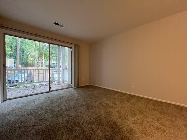 Building Photo - 2512 Cranbrook Ln