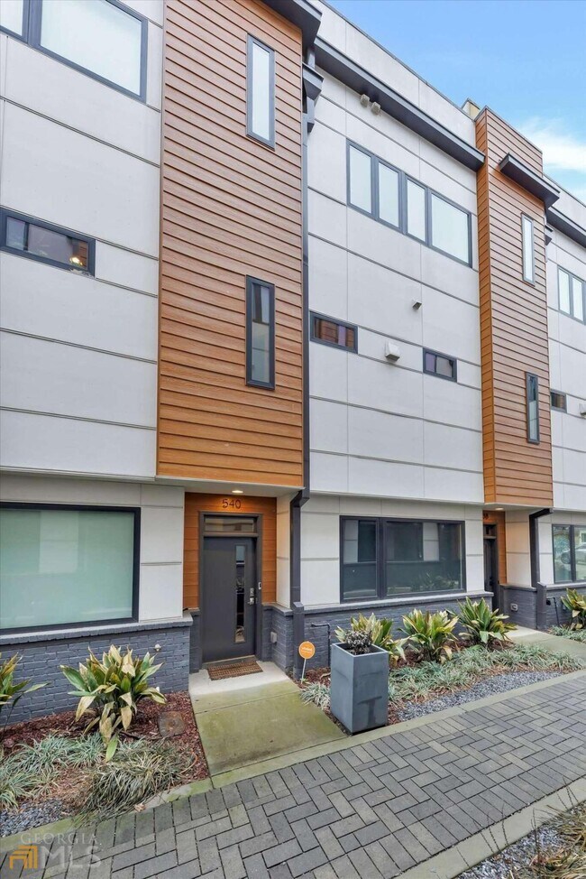 540 Flat Shoals Ave SE, Atlanta, GA 30316 Townhouse for Rent in