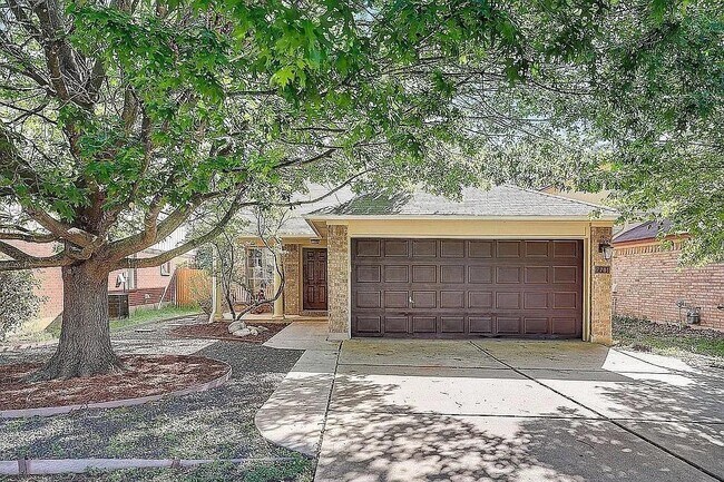 Foto del edificio - 7701 Peabody Dr
