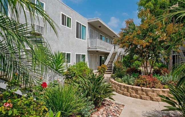 Building Photo - 3532 Meade Ave
