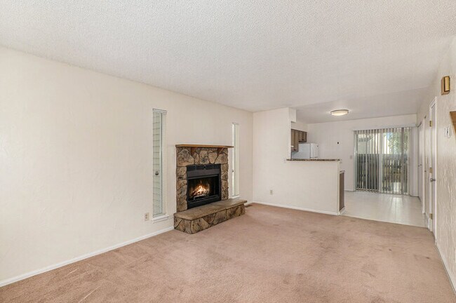 Building Photo - 3152 Vail Pass Dr