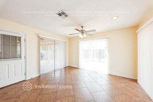 Foto del edificio - 3725 W Butler Dr