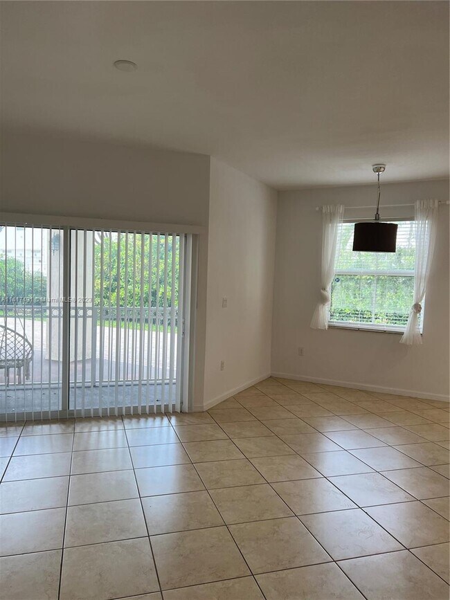 Foto del edificio - 11503 NW 89th St