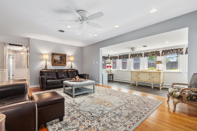 Building Photo - 12710 Schooner Dr