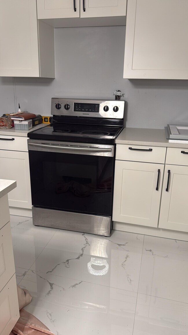 Foto del edificio - 8412 N 15th St