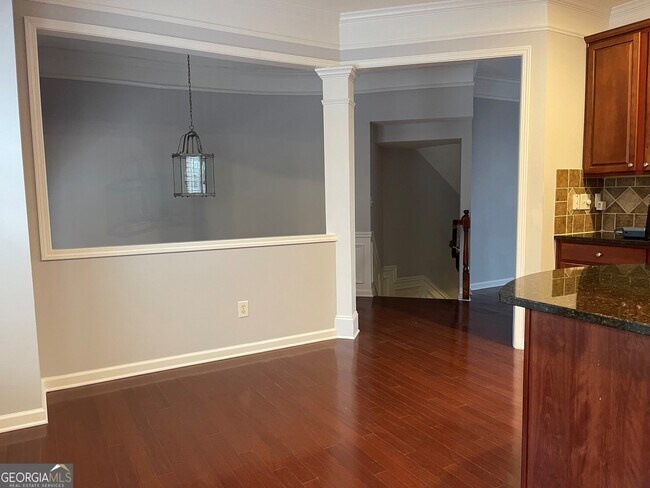 Building Photo - 3399 Triview Square
