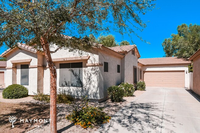 Foto del edificio - 926 E Madeline Dr