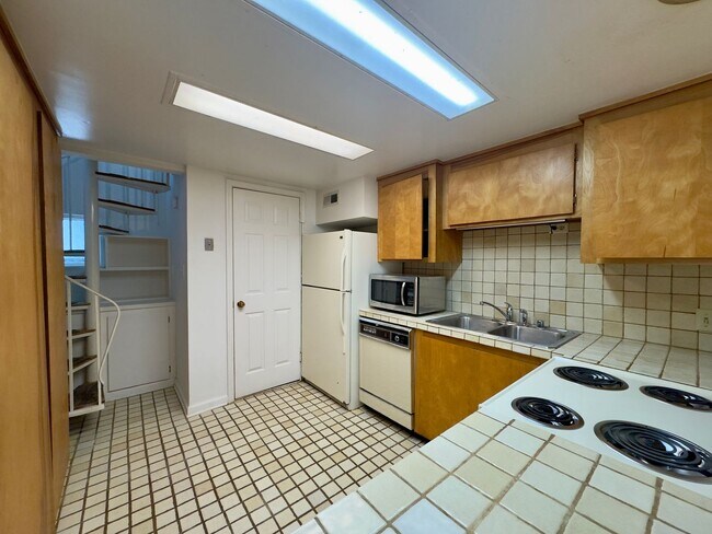 Foto del edificio - Charming 1 Bedroom Townhome ~ Ridgely's Delight