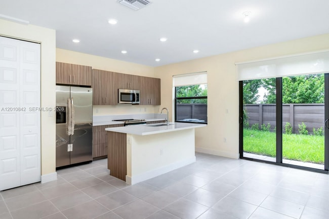 Foto del edificio - 15862 NW 91st Ct