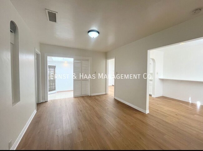 Foto del edificio - 9703 Park St