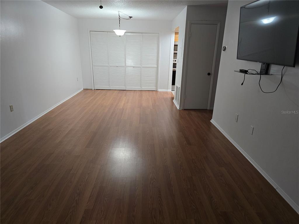 Building Photo - 540 Cascade Cir