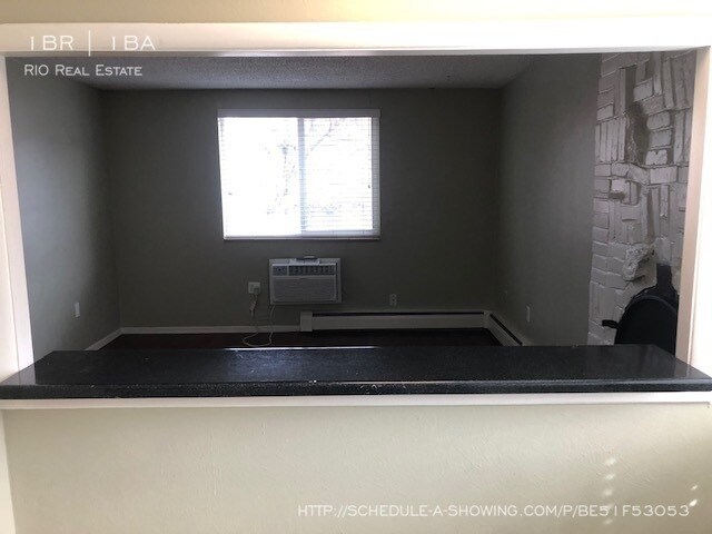Foto del edificio - 1350 N Lafayette St