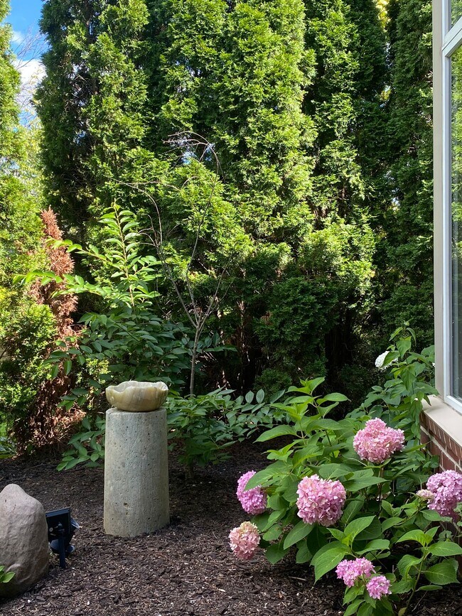 Private garden - 18205 W Wisconsin Ave