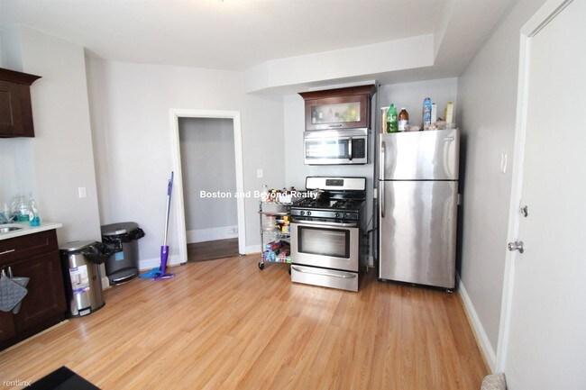 Building Photo - 3 br, 1 bath  - 7 Greenmount St