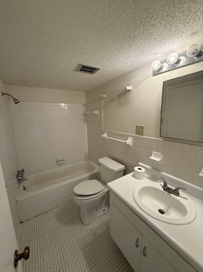 Building Photo - Spanish Villa Condo