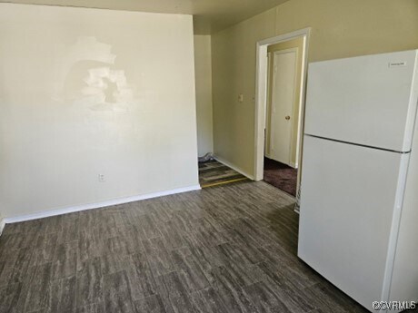 Foto del edificio - 15609 Silvertree Ln