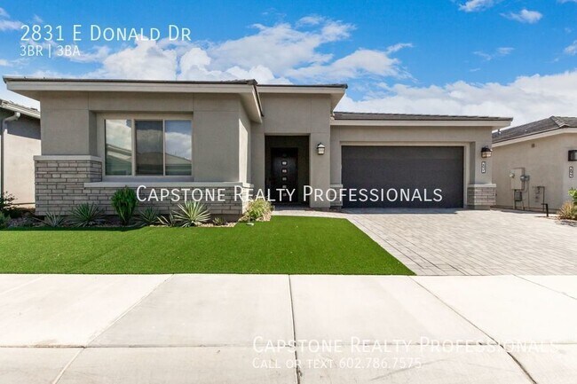 Foto del edificio - This 3 Bed 2.5 Bath in Astarea at Sky Comm...