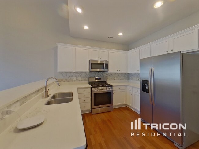 Building Photo - 523 Clairidge Dr