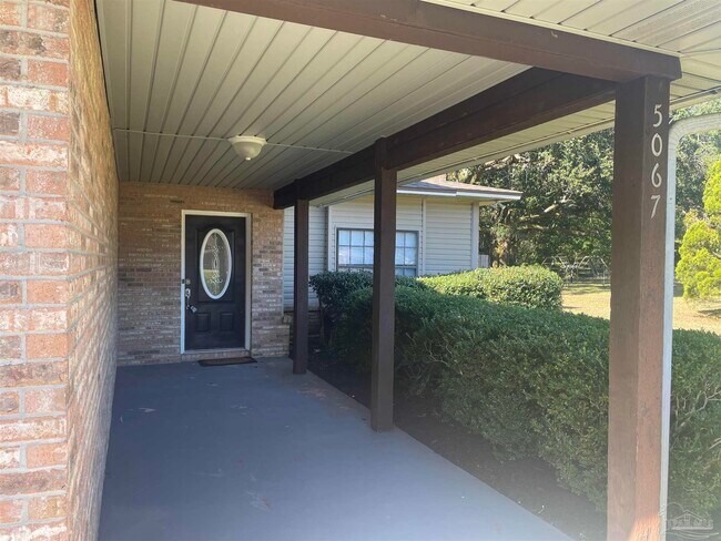 Foto del edificio - 5067 Serry Ln